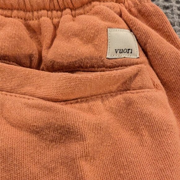 Vuori Sunnyside Shorts Apricot - Picture 3 of 4